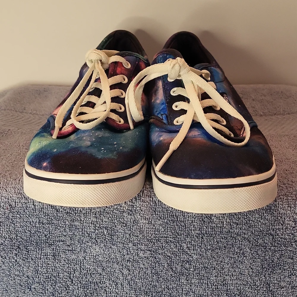Cosmic Vans - Picture 4 of 9